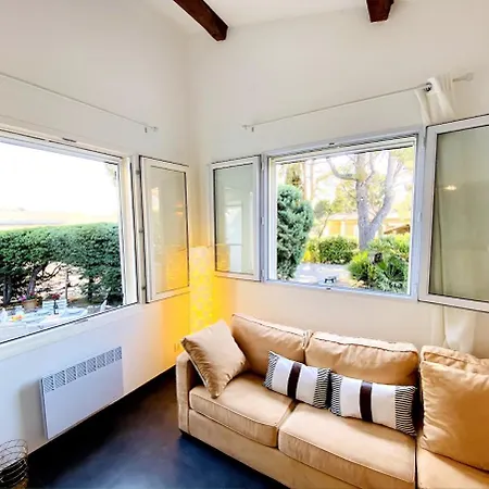 Pinede, Calanques & Jeux En Famille Pour 1 A 5 Personnes Tatil Evi Cassis